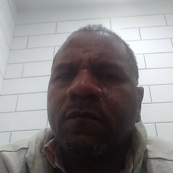 Meet your Posher, Carlton - Picture 1 of 1